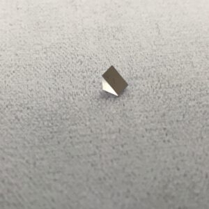 Prism 3.00 x 3.00 90°